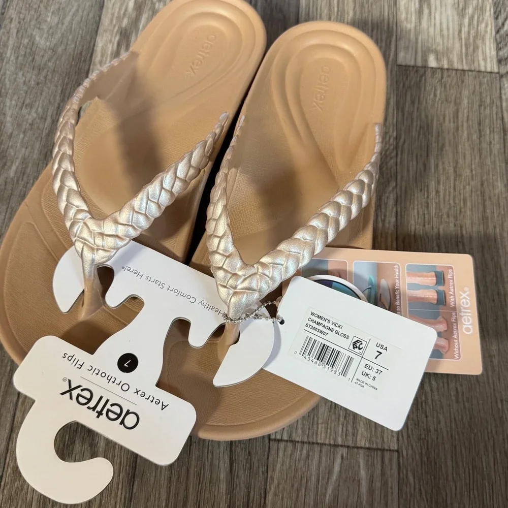 Aetrex Vicki Orthotic Flip Flops Women 7 Champagne Gloss Braided Sandals
